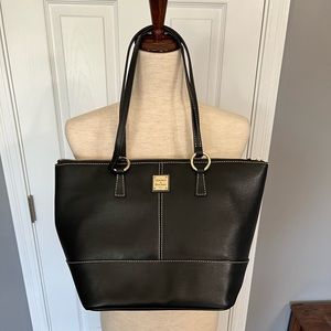 Dooney & Bourke Quincey Beacon Tote